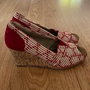 TOMS Women's Classic Espadrille Wedge Sandal 7.5